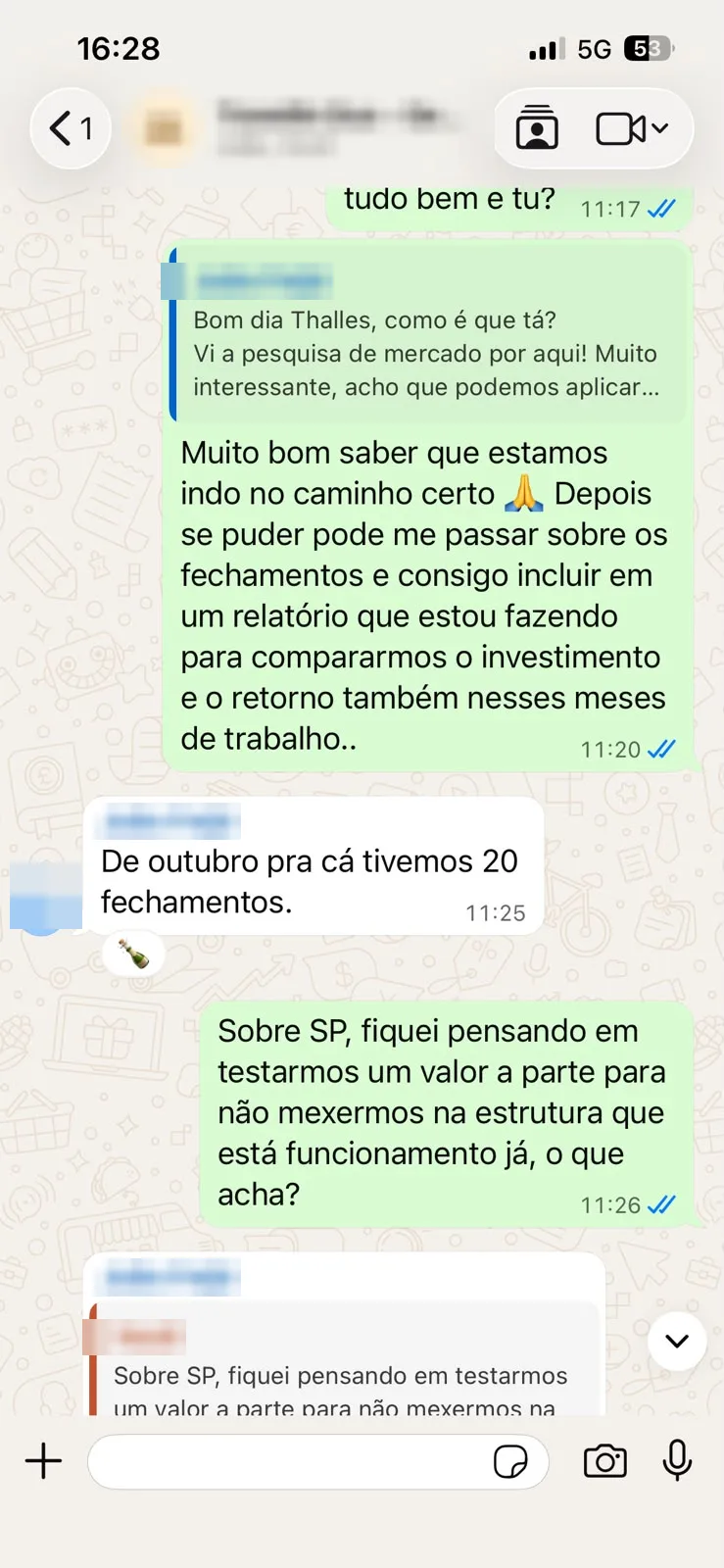 Conversa de WhatsApp com cliente relatando 20 fechamentos desde outubro
